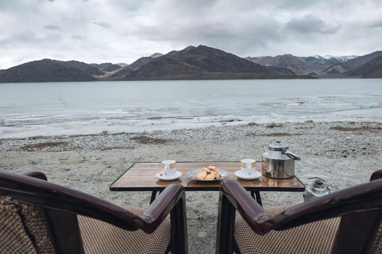Astrostays At Pangong Spangmik Exterior foto